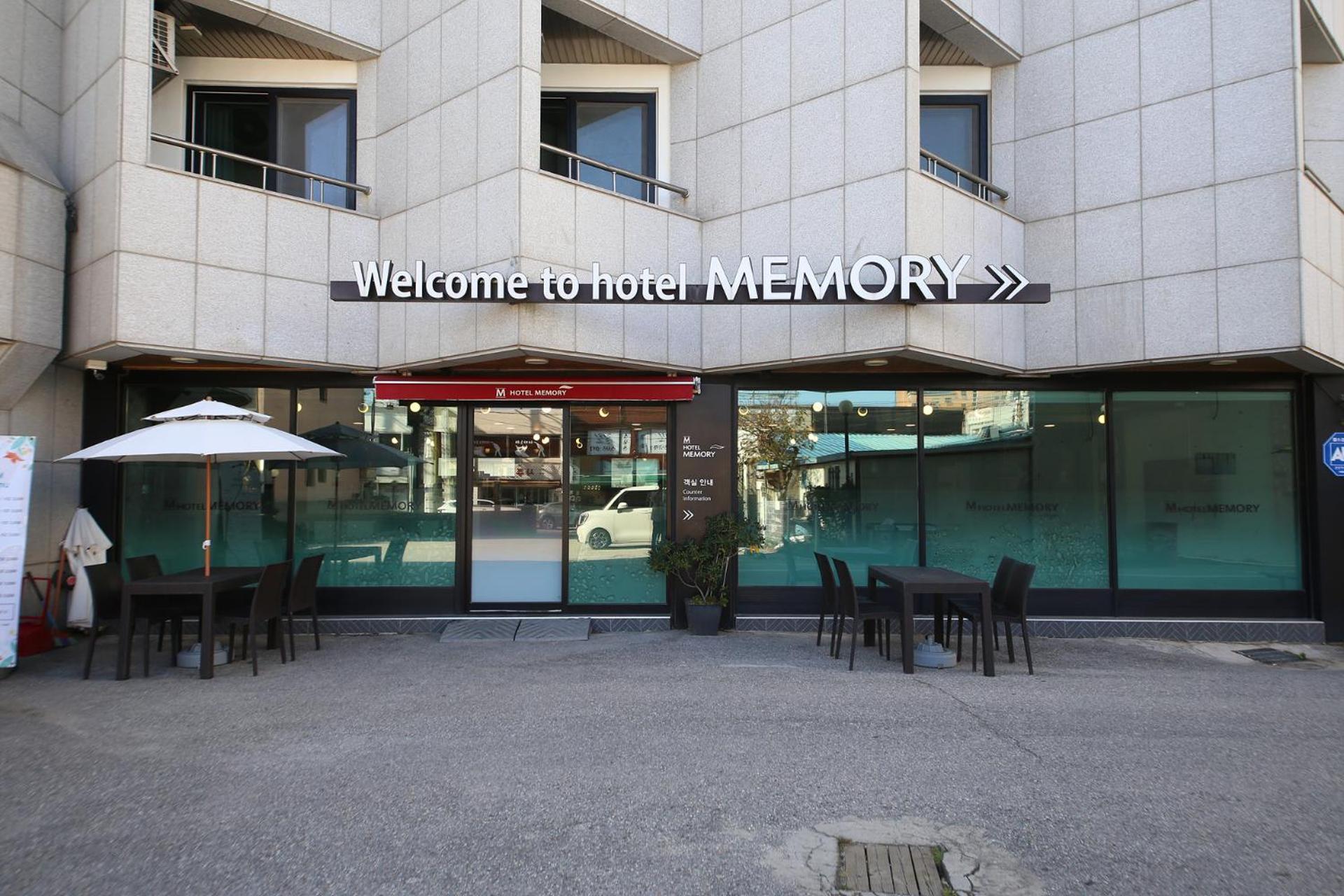 גנגנאונג Hotel Memory Jumunjin- Welcome Drink Provided מראה חיצוני תמונה